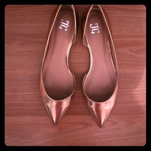 Gold flat shoes